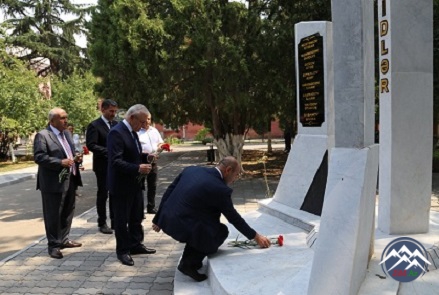 Azərbaycan Texnologiya Universitetində məzunlara diplomların təqdimetmə mərasimi keçirilib