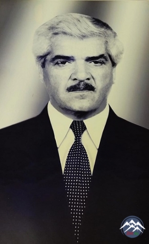 AYDIN HÜSEYNOV (1936-2002)