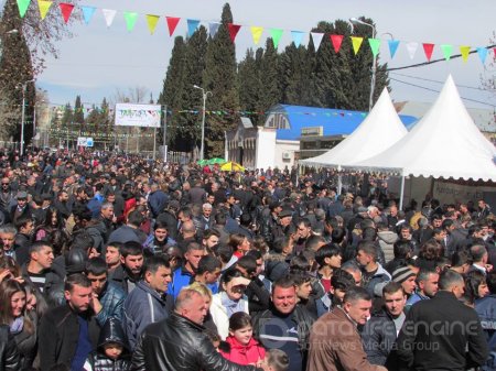 Gürcüstan prezidenti və baş naziri Novruz bayramı münasibəti ilə Marneulidə azərbaycanlıları təbrik ediblər