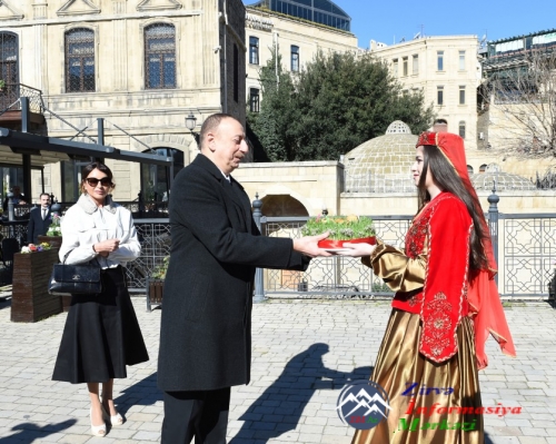 Prezident İlham Əliyev Novruz bayramı münasibətilə ümumxalq şənliyində iştirak edib