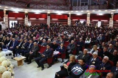 Türkiyənin Bolu şəhərinin Qarabağ parkında Xarıbülbül abidəsinin açılışı olub