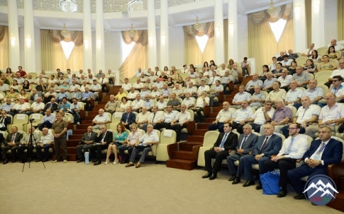 Bakıda “Maşın və mexanizmlər elmi üzrə beynəlxalq simpozium” öz işinə başlayıb