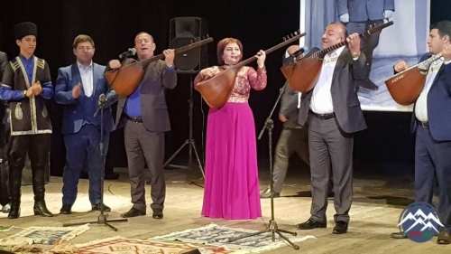 Marneulidə Aşıq Kamandar Əfəndiyevin 85 illik yubileyinə həsr olunan konsert keçirilib