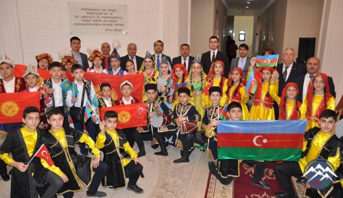 Gəncədə dostluğu və həmrəyliyi tərənnüm edən festival təşkil olunmuşdur Gəncədə dostluğu və həmrəyliyi tərənnüm edən festival təşkil olunmuşdur
