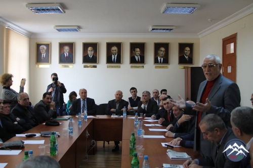 "DANIŞAN QAYALAR" filminin təqdimatı olub
