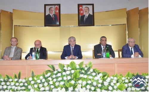 Yeni Azərbaycan Partiyasının rayon və şəhər təşkilatları sədrlərinin ümumre ...