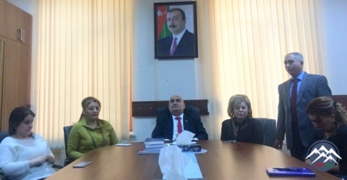 AMEA QAFQAZŞÜNASLIQ İNSTİTUTUNDA 2O YANVARA HƏSR OİLUNMUŞ DƏYİRMİ MASA KEÇİRİLİB