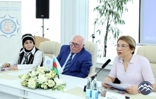 AMEA-da Ümummilli Liderə həsr edilmiş “Dahinin xatirəsinə” kitabının təqdimatı olub