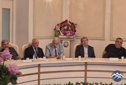 Salidə Şərifovanın “Leyla Əliyevanın poetik dünyası” kitabının təqdimatı keçirilib