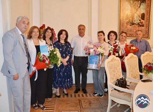 Salidə Şərifovanın “Leyla Əliyevanın poetik dünyası” kitabının təqdimatı keçirilib