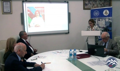 AYGÜL ÇOBANOVA DİSSERTASİYA İŞİNİ UĞURLA MÜDAFİƏ EDİB