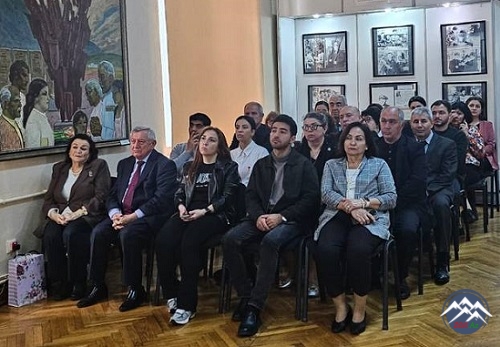 İstiqlal Muzeyində Salidə Şərifovanın yeni kitabının təqdimatı keçirilib