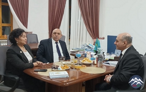 AzTU əməkdaşları Qazaxıstanda səfərdə olub