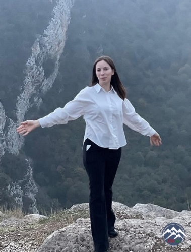 İŞIQLI BİR QƏLB, MAARİFLƏNMƏYƏ HƏSR OLUNMUŞ MƏNALI BİR ÖMÜR