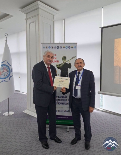 AMEA-da USTAD AŞIQ HÜSEYN SARAÇLInın 110 illik YUBİLEYİnə həsr olunan BEYNƏLXALQ ELMİ KONFRANSI ÖZ İŞİNİ DAVAM ETDİRİB