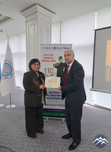 AMEA-da USTAD AŞIQ HÜSEYN SARAÇLInın 110 illik YUBİLEYİnə həsr olunan BEYNƏLXALQ ELMİ KONFRANSI ÖZ İŞİNİ DAVAM ETDİRİB